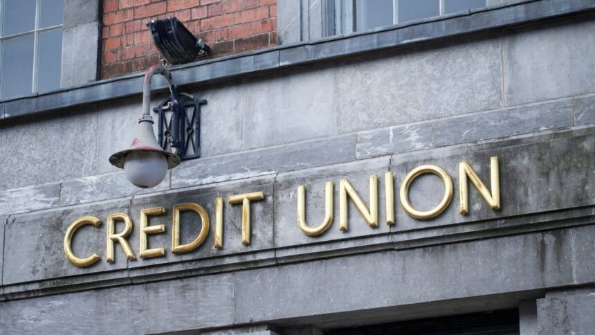 Pros and cons of credit unions